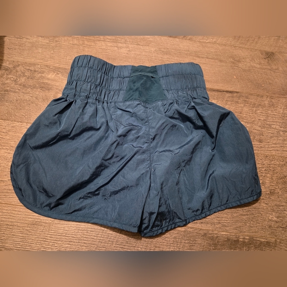 Free People Women’s Teal Shorts High Rise Active Wear Casual Small - Picture 3 of 9